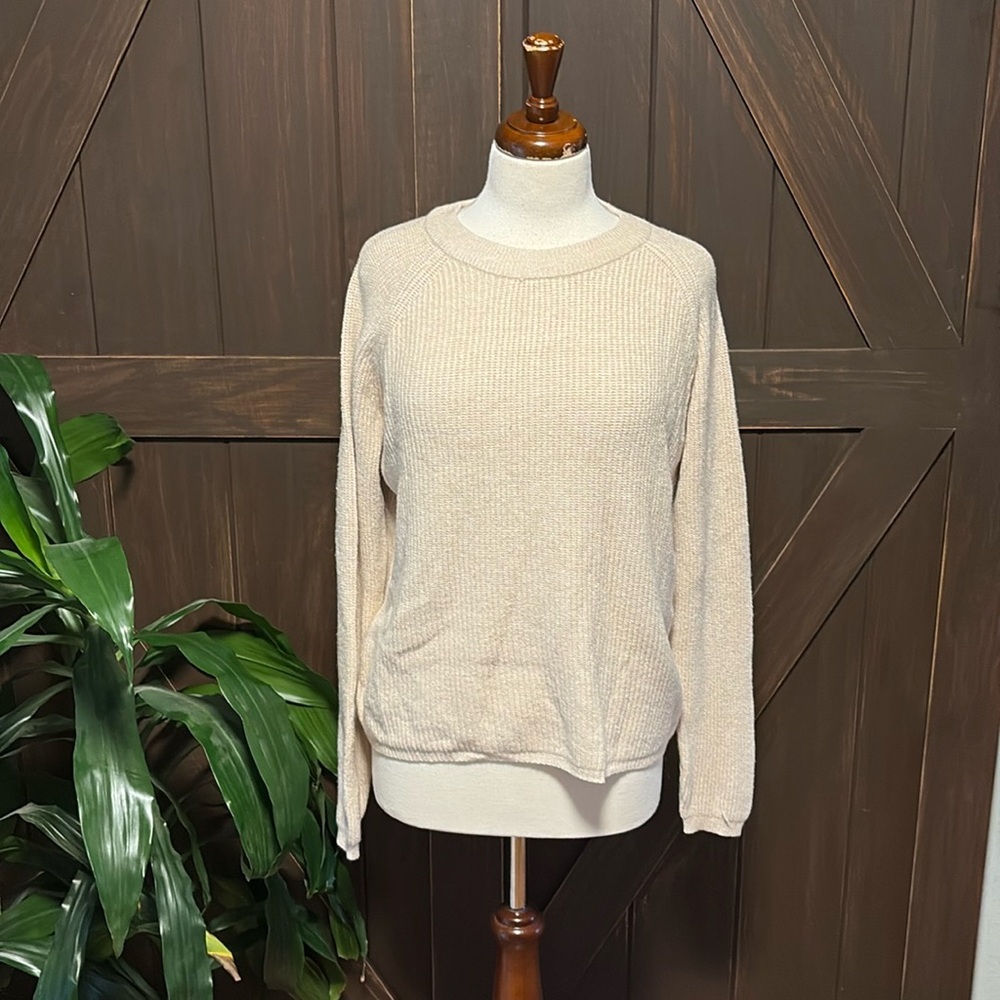 Tahari- Large cream colored sweater, Viscose blend